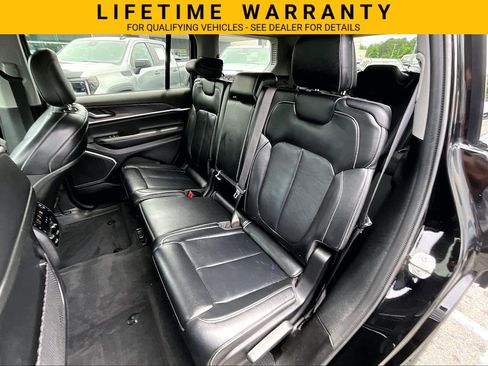 Used 2021 Jeep Grand Cherokee L Limited AWD/4WD image 22