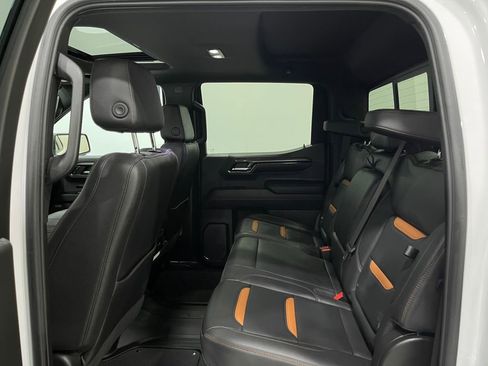 Used 2023 GMC Sierra 1500 AT4 w/ Technology Package image 30
