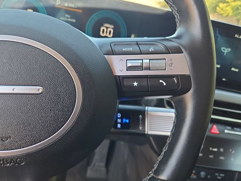 Used 2025 Hyundai Sonata SEL FWD image 17