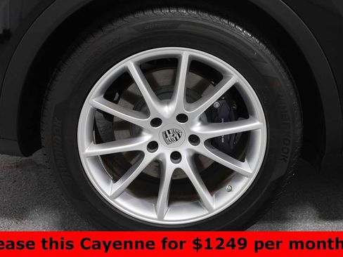 Certified 2024 Porsche Cayenne image 41