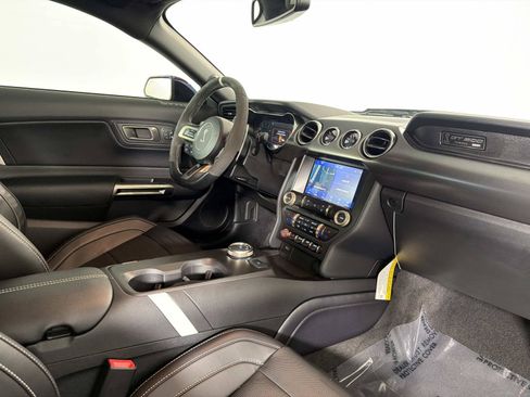 Used 2022 Ford Mustang Shelby GT500 w/ Technology Package RWD image 29