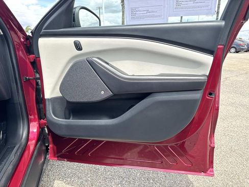Used 2025 Ford Mustang Mach-E Premium RWD image 28