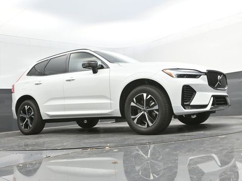 New 2026 Volvo XC60 B5 Core image 40