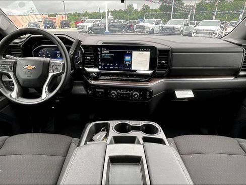 Used 2025 Chevrolet Silverado 1500 LT AWD/4WD image 5