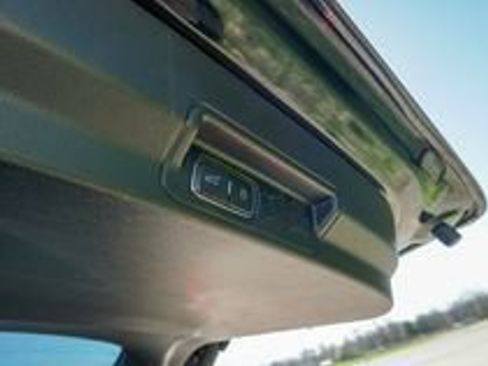 Used 2022 Ford Explorer XLT w/ Equipment Group 202A image 31