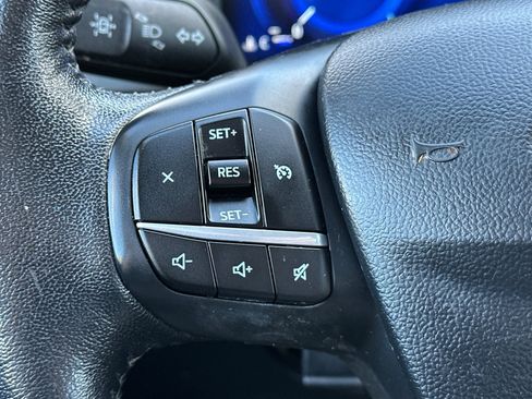 Used 2020 Ford Escape SE Sport image 27