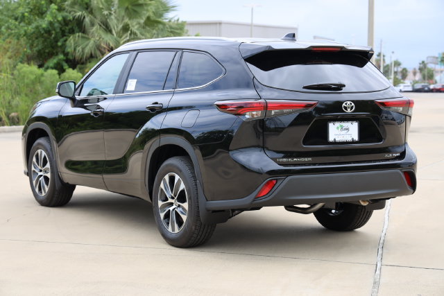 New 2026 Toyota Highlander XLE AWD/4WD image 5