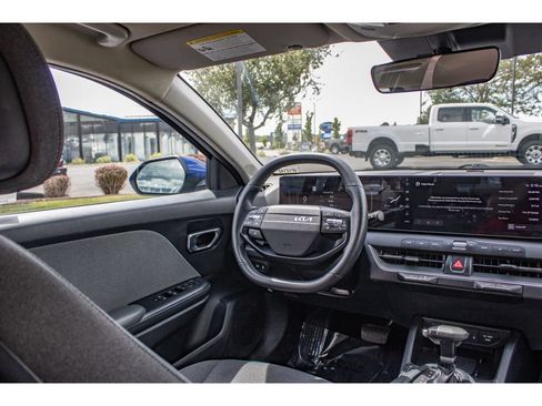 Used 2025 Kia K4 EX FWD image 21