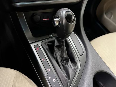 Used 2012 Kia Optima LX w/ Convenience Pkg image 16