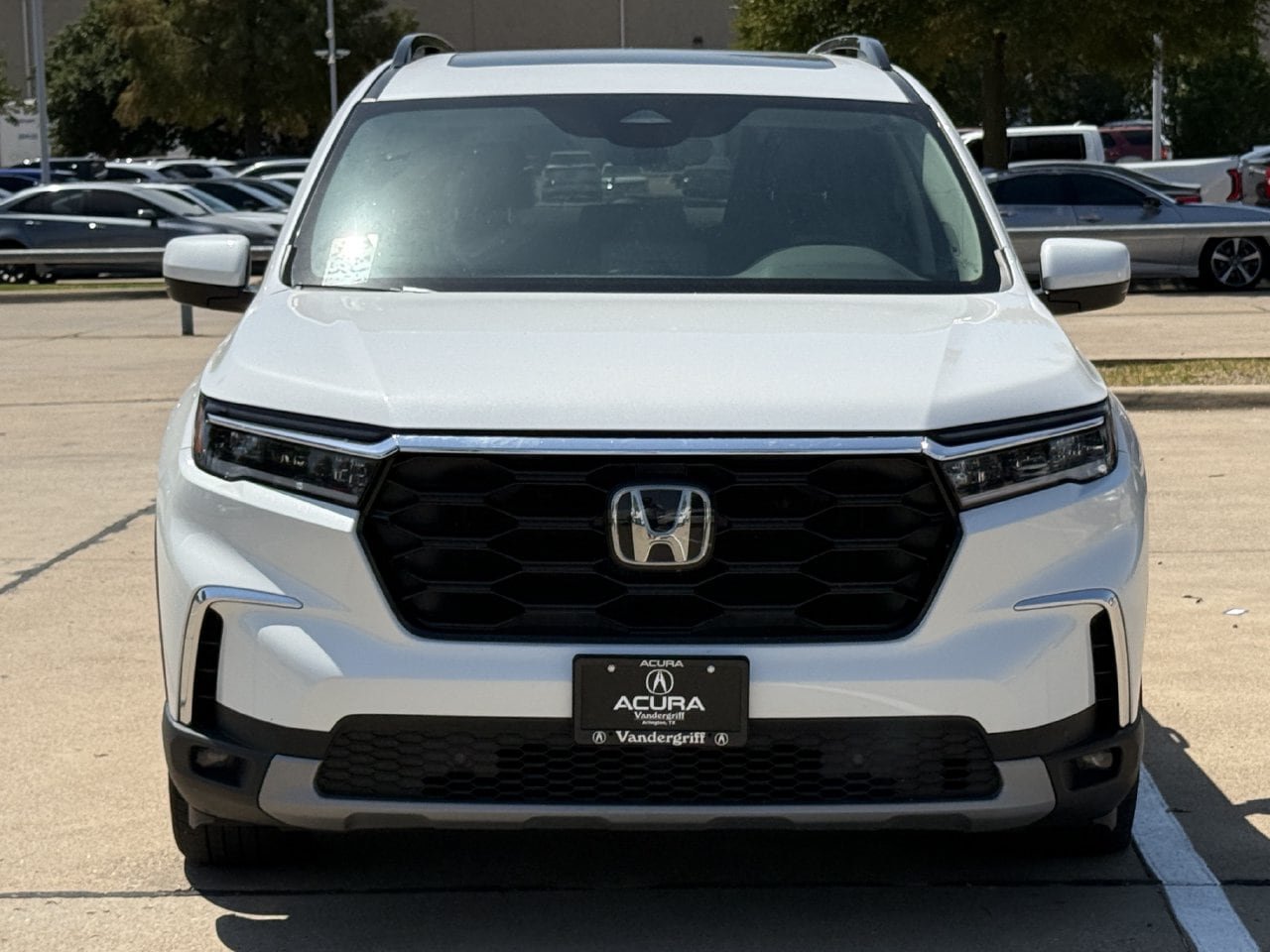 Used 2023 Honda Pilot Touring image 7