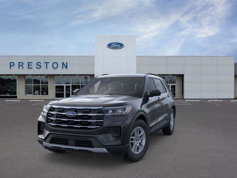 New 2026 Ford Explorer Active image 2