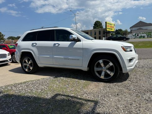 Used 2014 Jeep Grand Cherokee Overland image 4