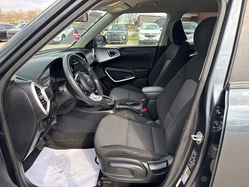 Used 2020 Kia Soul LX image 24