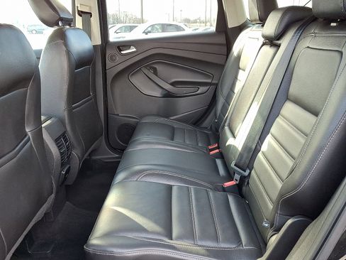 Used 2018 Ford Escape Titanium image 10