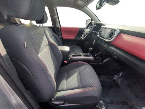 Used 2022 Toyota Tacoma SR5 image 23