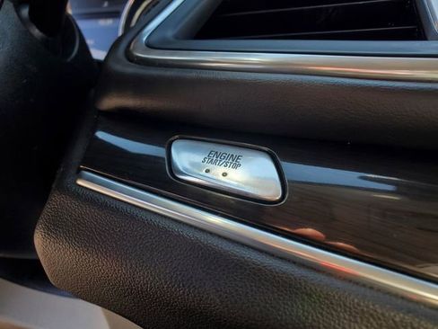 Used 2020 Buick Enclave Premium AWD/4WD image 22