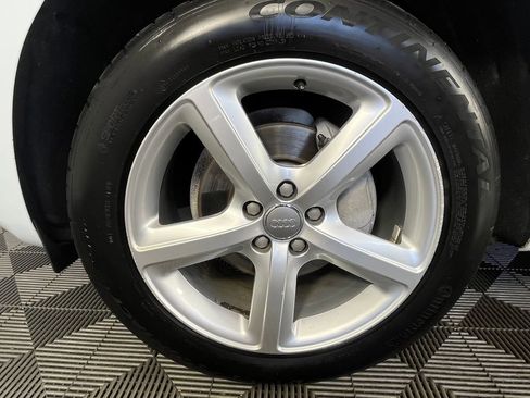 Used 2017 Audi Q5 2.0T Premium Plus w/ Technology Package AWD/4WD image 16