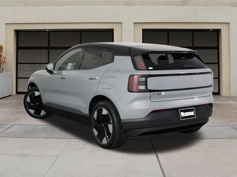 New 2026 Volvo EX30 Plus AWD/4WD image 3