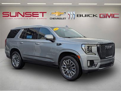 Used 2023 GMC Yukon Denali Ultimate w/ LPO, Floor Liner Package