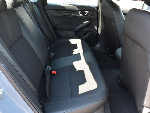 Used 2023 Honda Civic Sport image 18