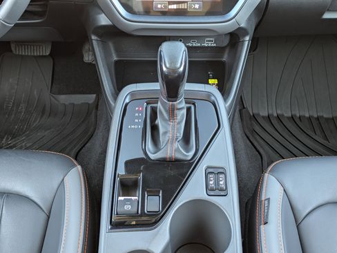 Used 2024 Subaru Crosstrek 2.5i Limited w/ Popular Package #3A image 19