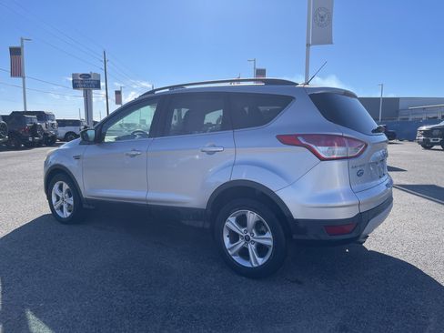 Used 2014 Ford Escape SE w/ Equipment Group 201A image 3