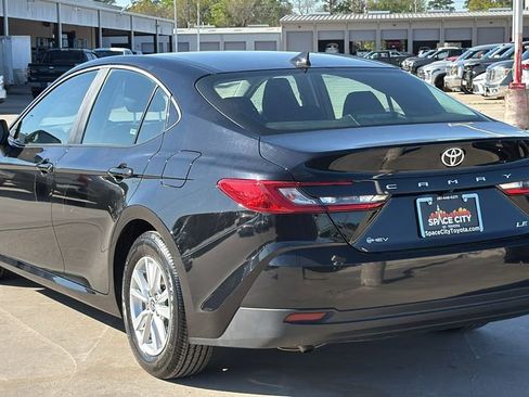 Used 2025 Toyota Camry LE FWD image 3
