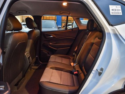 New 2026 Chevrolet Trax LT w/ Driver Confidence Package image 17