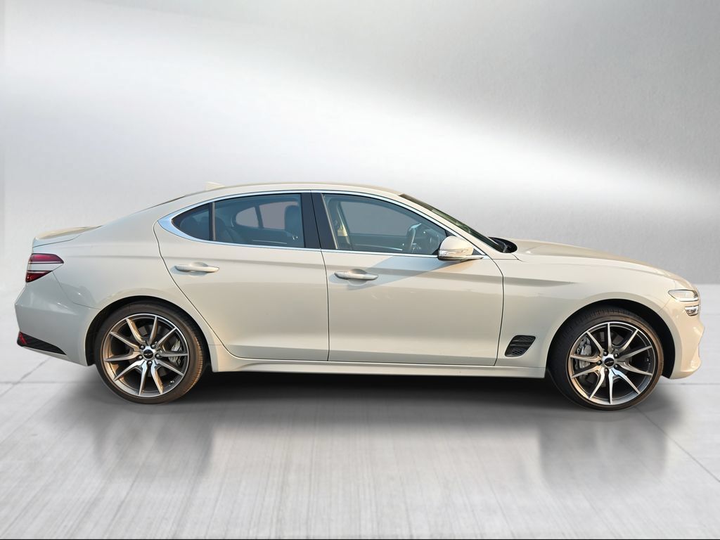 Used 2026 Genesis G70 2.5T AWD/4WD image 2