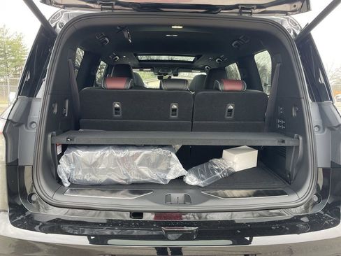 New 2026 INFINITI QX80 Autograph w/ Premium Cargo Package AWD/4WD image 28