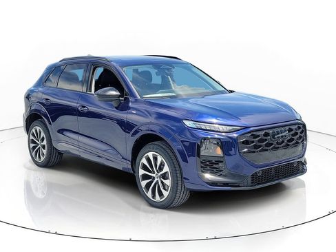 New 2026 Audi Q3 quattro 2.0T AWD/4WD image 1