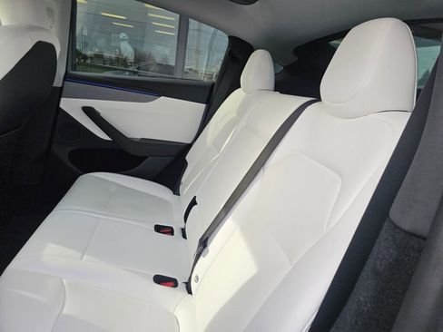 Used 2026 Tesla Model Y Long Range image 14