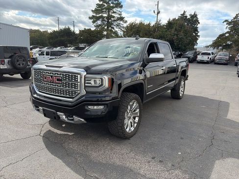 Used 2017 GMC Sierra 1500 Denali w/ Denali Ultimate Package image 3