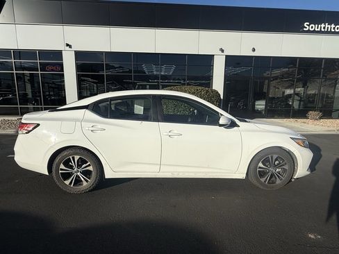 Used 2021 Nissan Sentra SV image 8