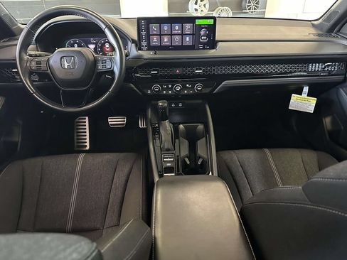 Used 2023 Honda Accord Sport image 15