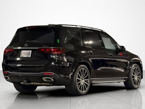 New 2026 Mercedes-Benz GLS 580 4MATIC image 5