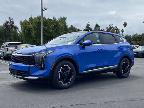 New 2026 Kia Sportage EX FWD image 7