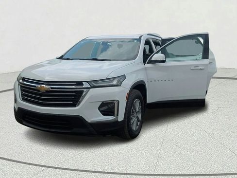 Used 2023 Chevrolet Traverse LT FWD image 10