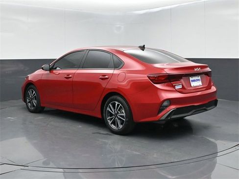 Used 2024 Kia Forte LXS image 6