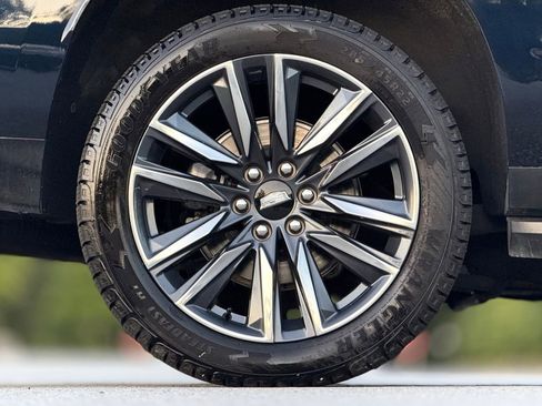 Used 2023 Cadillac Escalade ESV Sport image 19