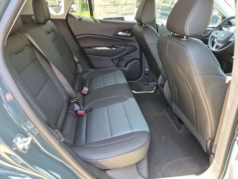 New 2026 Chevrolet Trax LT w/ LT Convenience Package FWD image 23