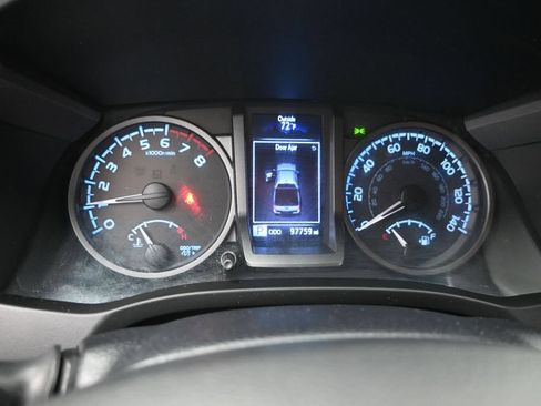 Used 2021 Toyota Tacoma 4x4 Double Cab image 9