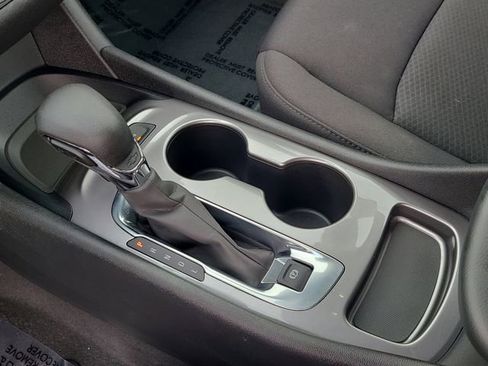 Used 2024 Chevrolet Malibu LS image 32