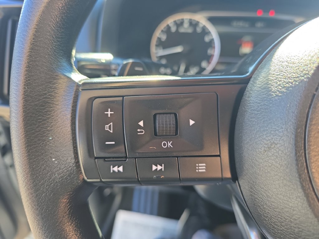Used 2023 Nissan Pathfinder S AWD/4WD image 26