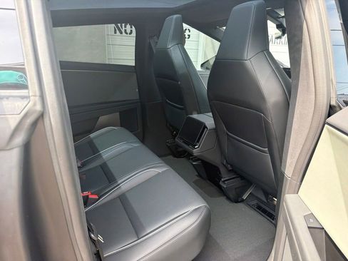 Used 2025 Tesla Cybertruck AWD Crew Cab image 17