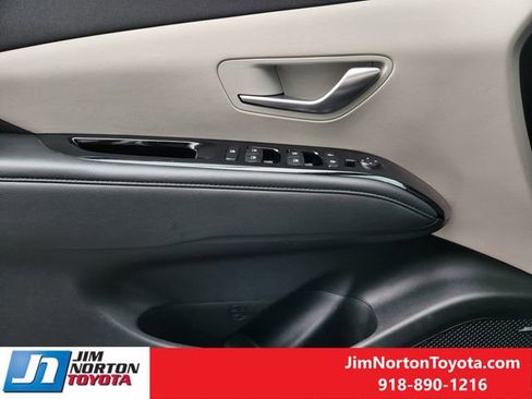 Used 2024 Hyundai Tucson Limited image 23