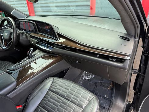 Used 2023 Cadillac Escalade Sport Platinum RWD image 36