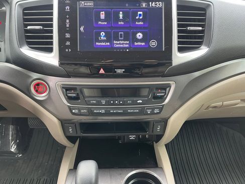 Used 2017 Honda Pilot EX-L image 18