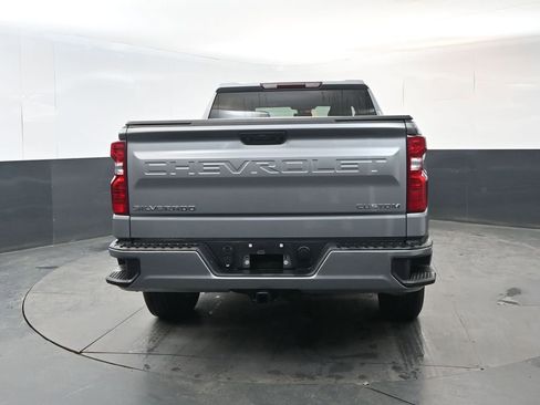 Used 2024 Chevrolet Silverado 1500 Custom image 4