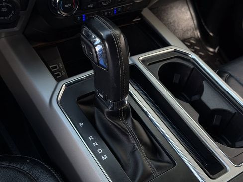 Used 2018 Ford F150 Lariat RWD image 20